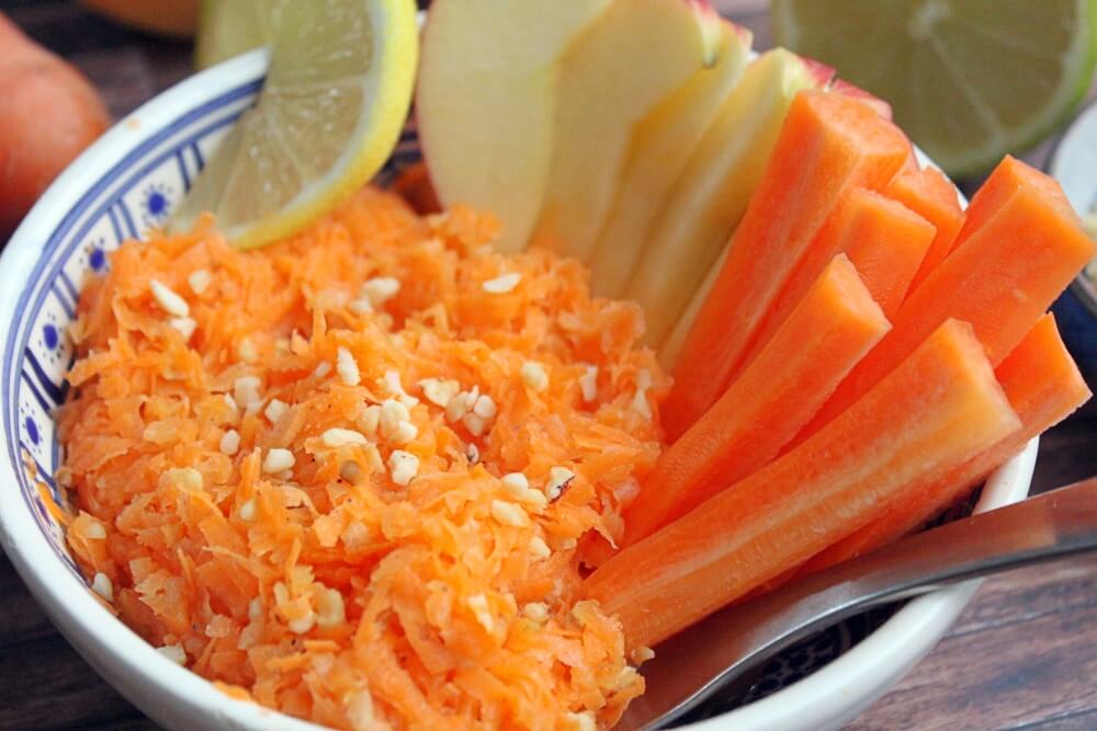 Apfel-Karotten Salat mit Haselnüssen – BASMA MAGAZINE